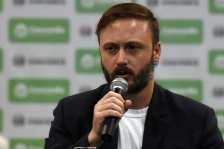 El Tribunal Electoral de la UCR falló a favor de Carbó y bajó la postulación de Azcué para presidente