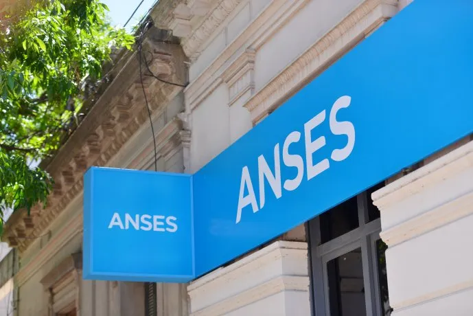 Jubilados de Buenos Aires acceden a un bono especial en marzo: chequeá si te toca