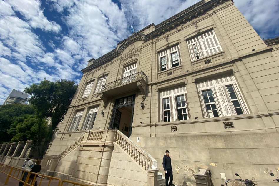 El Colegio Nacional Nº 1 Domingo Faustino Sarmiento de Paraná recibirá intervención del gobierno provincial