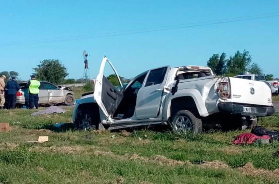 Trágico accidente en cruce de rutas en Entre Ríos un joven  fallecido