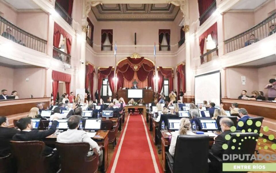 Diputados de Entre Ríos: Resoluciones y Declaraciones en la Cuarta Sesión Ordinaria