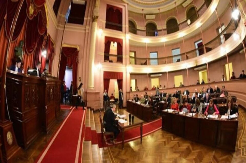 «Megacausa Contratos Truchos: Probation para Diez Imputados y Avances hacia el Juicio»