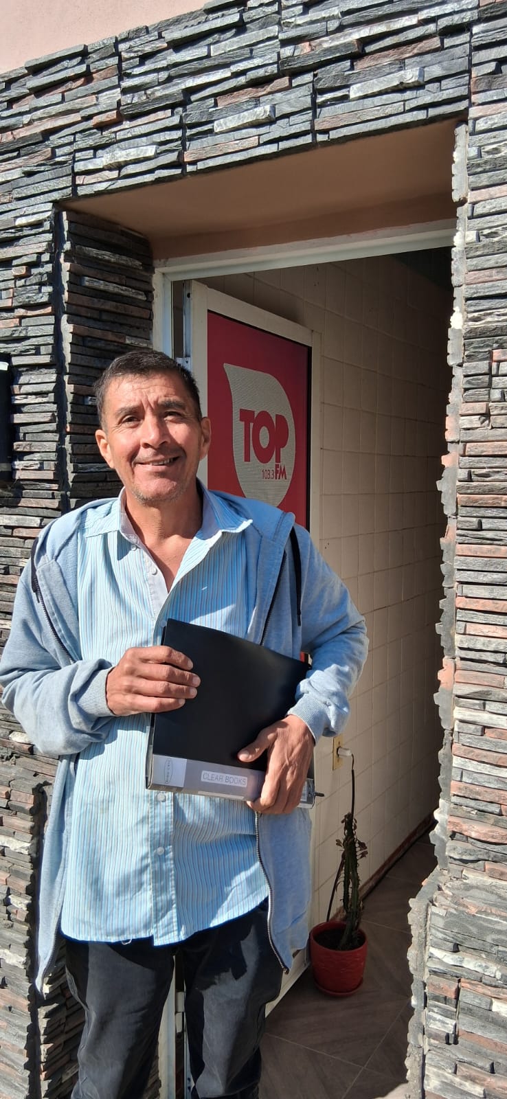 Gustavo Vivas: Una lucha por la salud y la solidaridad