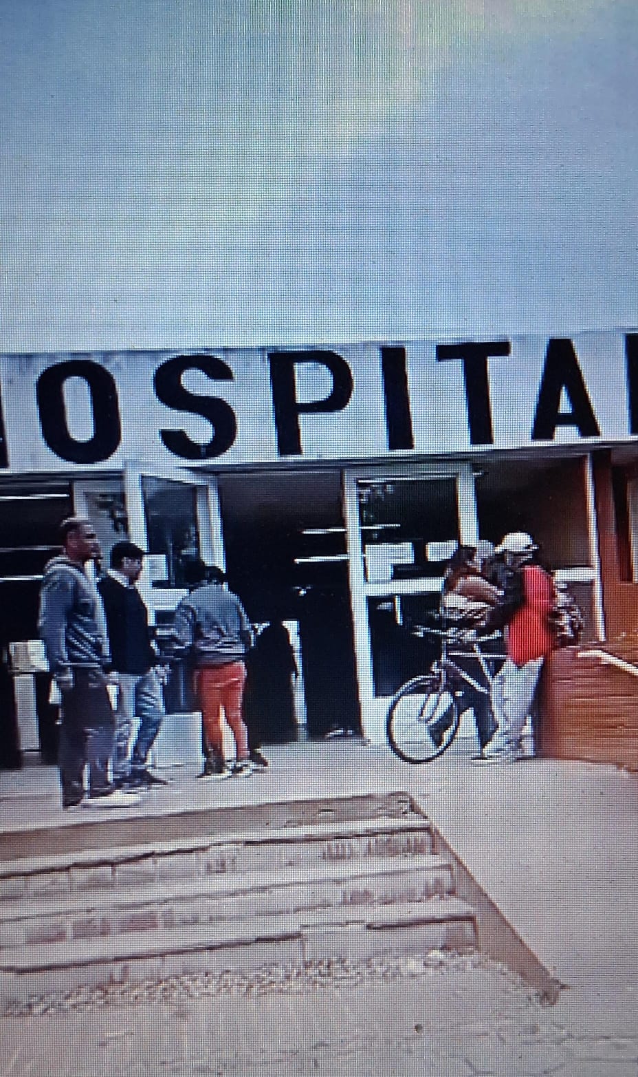 Violenta pelea en el Hospital 9 de Julio: dos hombres protagonizaron una riña en plena sala de espera