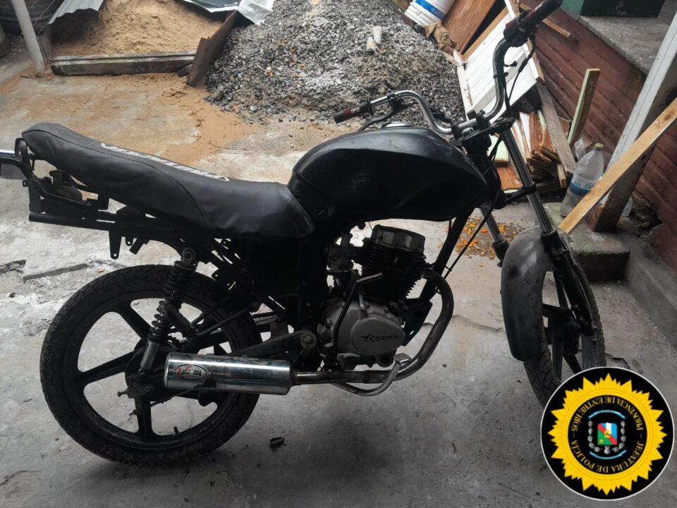 Recupero de motovehículo en La Paz: intervención policial y restitución al propietario