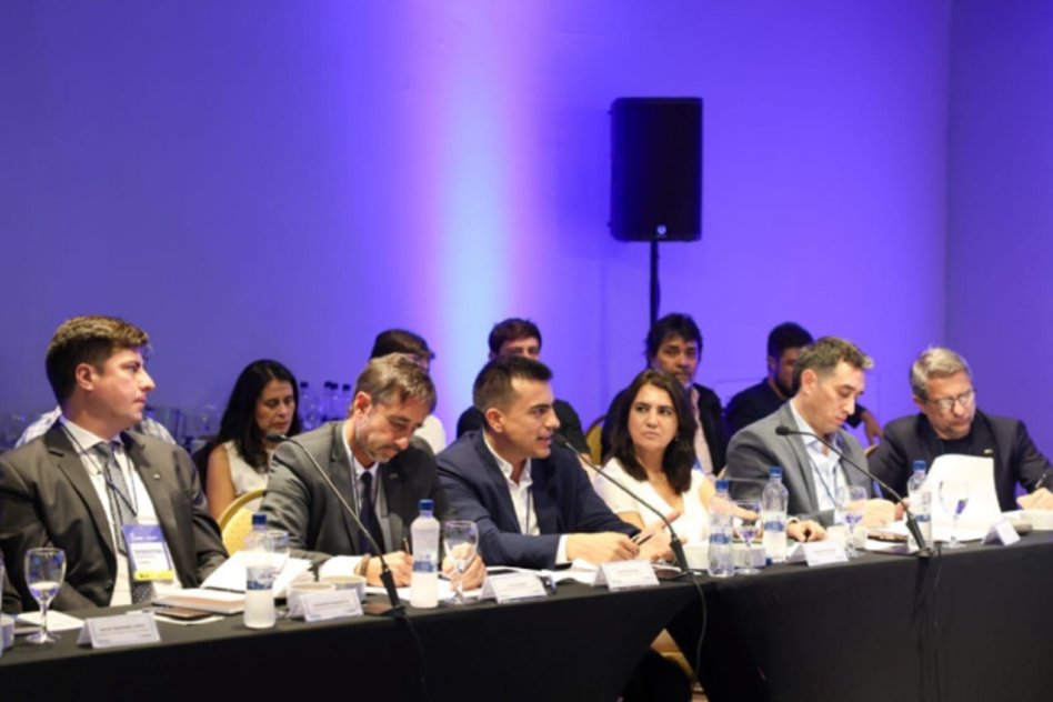  Se conformó el Consejo Federal de Intendentes para fortalecer el diálogo y el federalismo