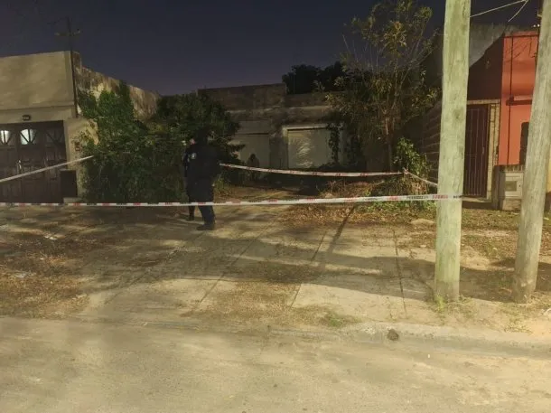 Horror en La Plata: un hombre convivió tres años con el cuerpo de su madre muerta