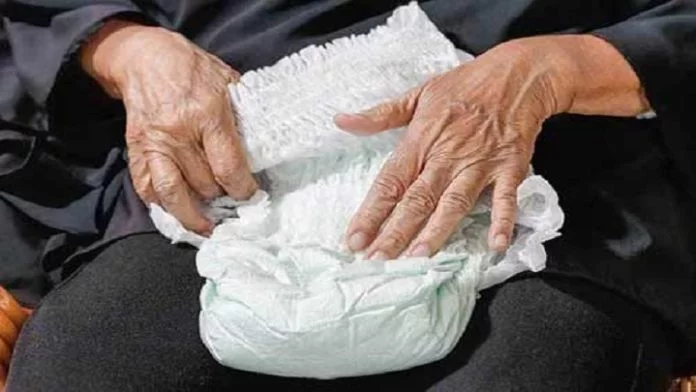 El Gobierno Nacional cambia el sistema de entrega de pañales a adultos mayores