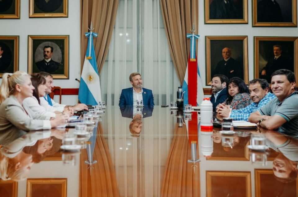 Cuenta regresiva para el gobierno: solo 20 días para aprobar la nueva ley del Iosper