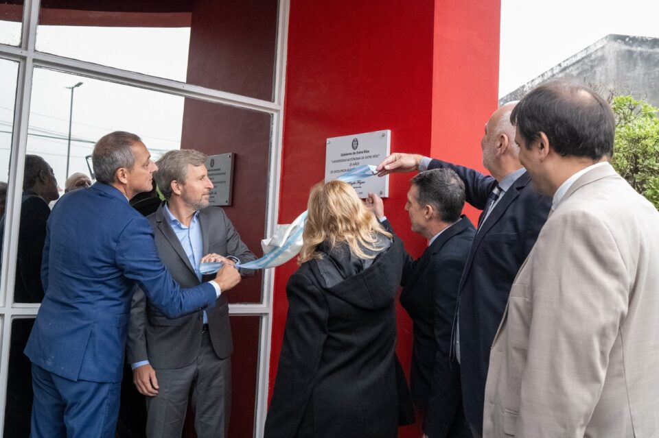 Frigerio destaca el compromiso con la educación pública en el aniversario de UADER
