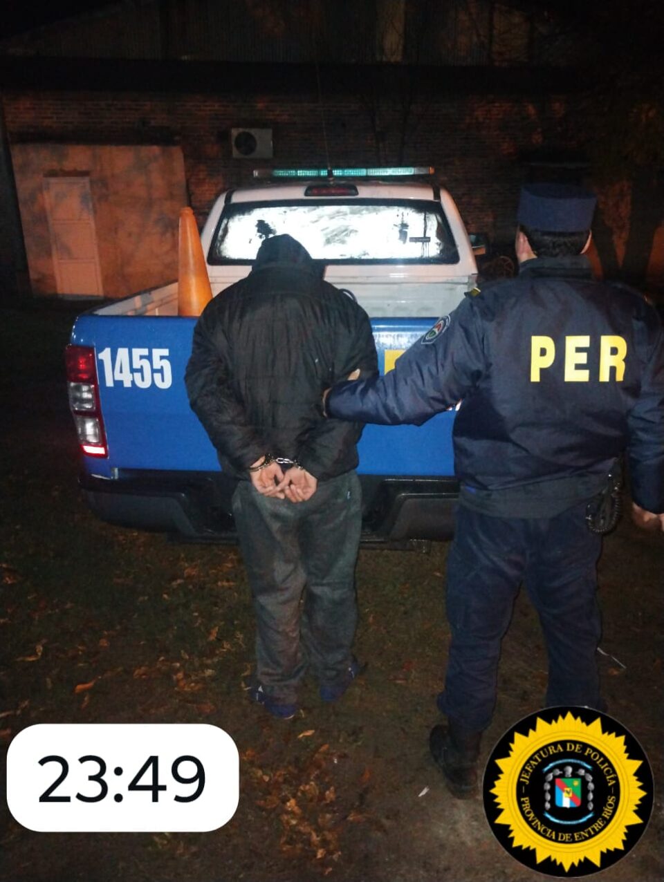 Violento ingreso en Alcaraz Segundo: un joven fue detenido tras intentar agredir a un vecino y a la policía