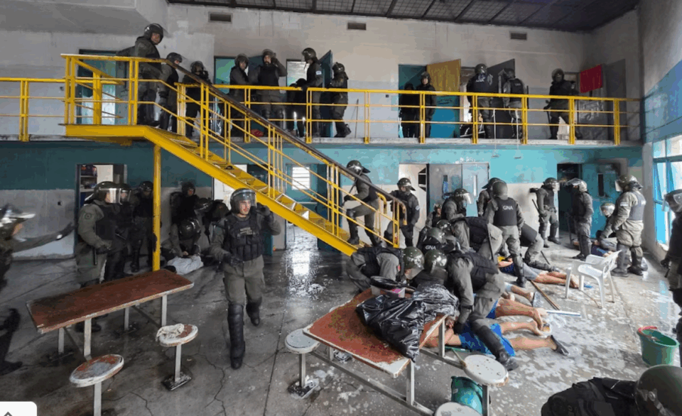 Escándalo en la cárcel federal de Salta: fraccionaban desde adentro y arrojaban celulares en pleno allanamiento
