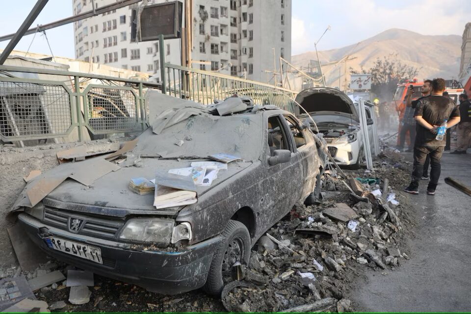 «Israel ataca Irán: golpe a su programa nuclear y cúpula militar»