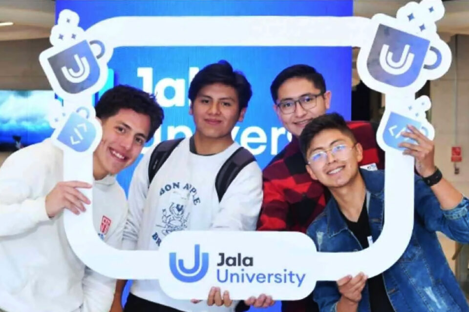 Convocan a jóvenes entrerrianos a becas completas en ingeniería en software de Jala University