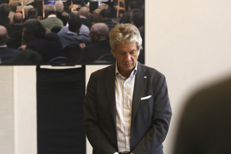 ARCA retiene USD 2.000 millones a exportadores para sostener el superávit fiscal: crece el malestar empresarial