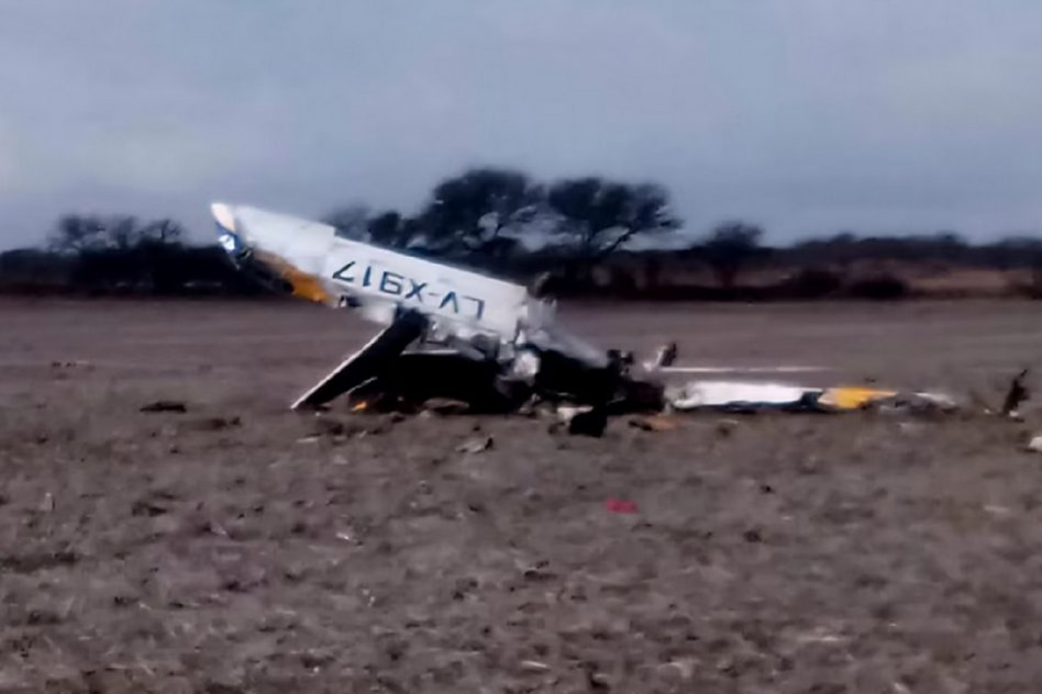Murió el intendente cordobés al estrellarse con su avión en un campo de San Luis