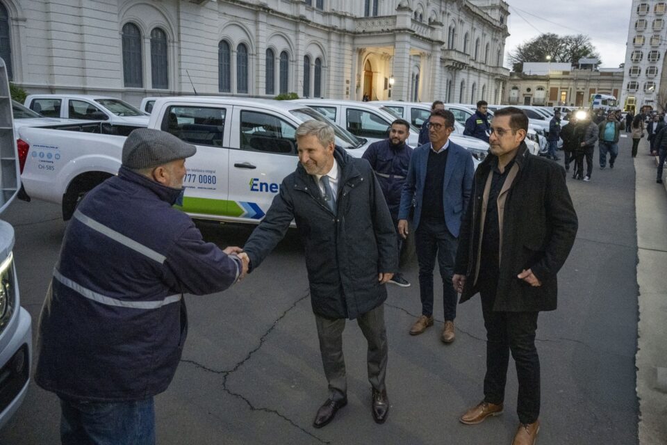 “Tenemos una empresa estatal de distribución eléctrica que sirve a los intereses de la provincia.”