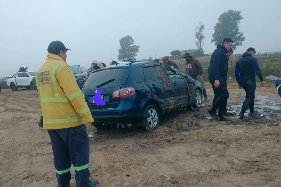Hallaron el cuerpo del segundo ocupante del auto que cayó al arroyo Paranacito: se cierra el operativo de búsqueda