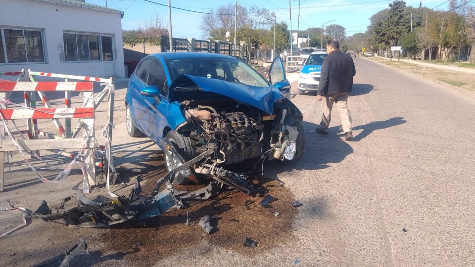 Accidente sin lesionados en calle Hipólito Yrigoyen