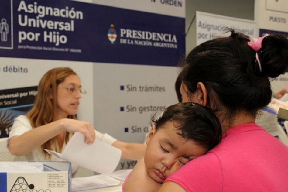 Asignaciones familiares y AUH: nuevos montos y rangos salariales desde agosto