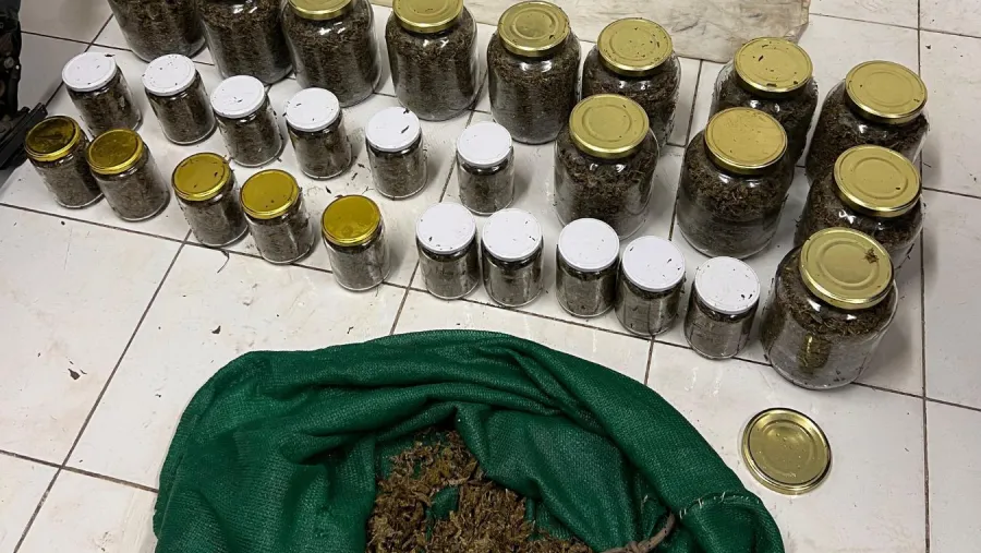 Secuestran casi 14 kilos de marihuana en un operativo en Paraná