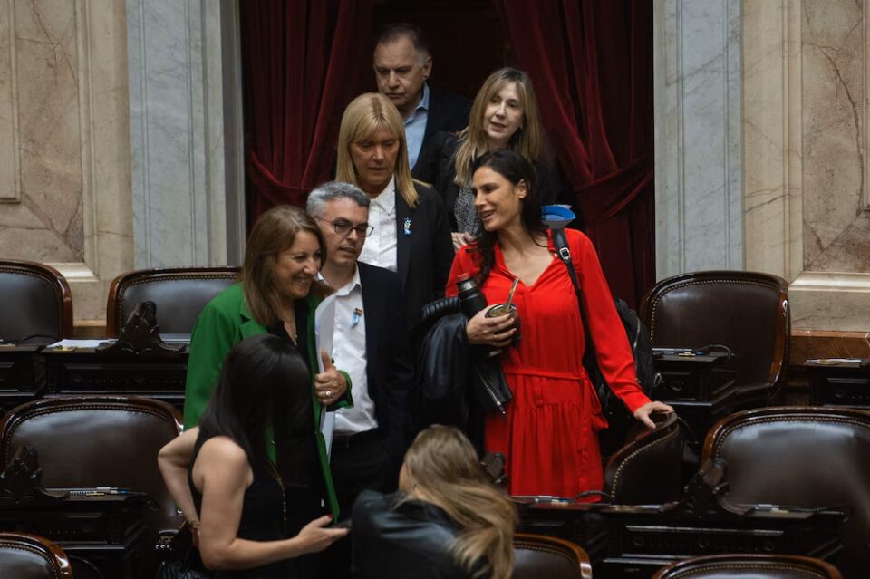 Cuando el pueblo habla, el Congreso escucha”