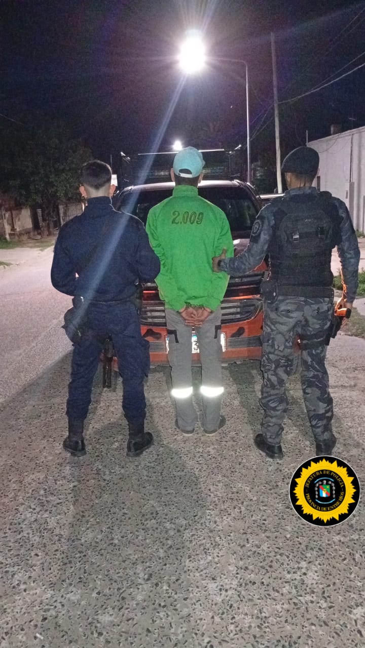 La Policía habilita nueva línea móvil para atención al público en La Paz