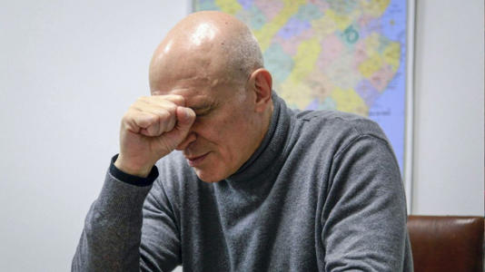 Escándalo en la campaña de Espert: su exjefa de prensa lo acusa de vínculos con el narcotráfico y lo llama “mercenario”