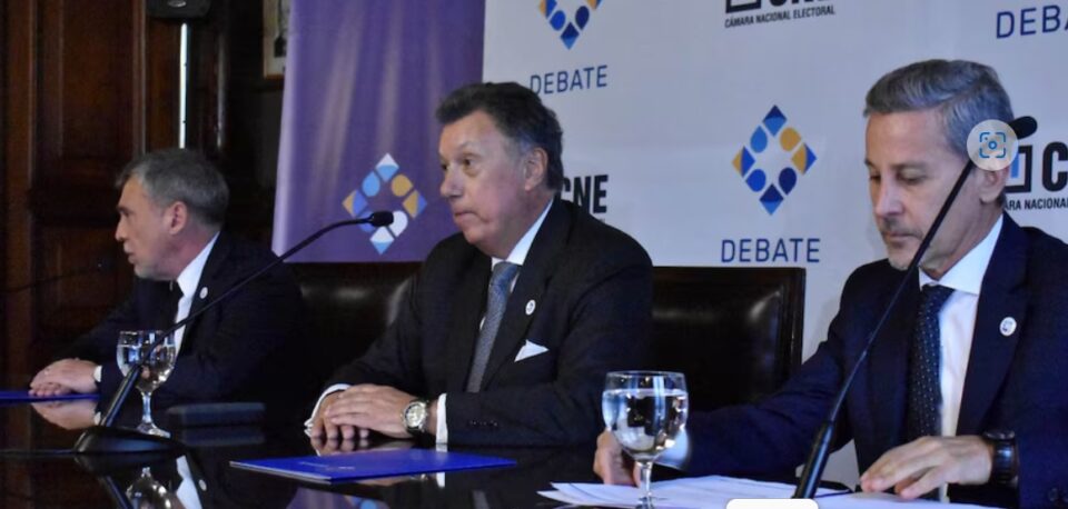 “El voto no se unifica: se respeta por provincia”