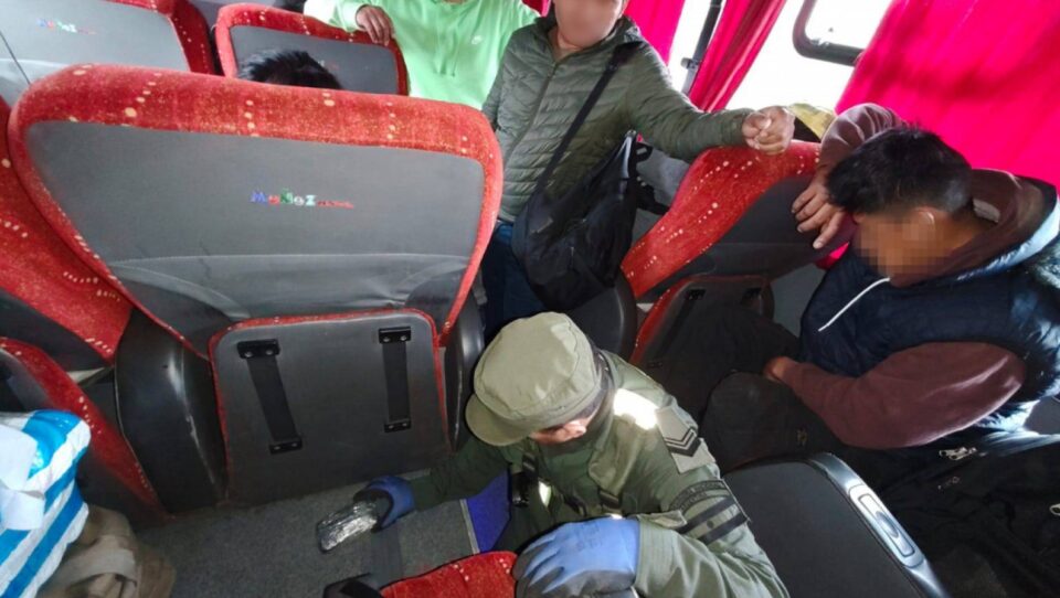 Un pasajero fue detenido en Catamarca por transportar marihuana en un colectivo de larga distancia.