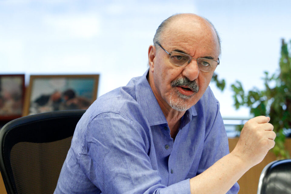  Carlos Tomada advierte: “La reforma laboral de Milei agravará los problemas de los trabajadores”