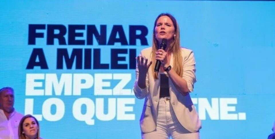 Ordenan borrar los posteos fake contra una candidata de Santa Fe que fueron replicados por Javier Milei