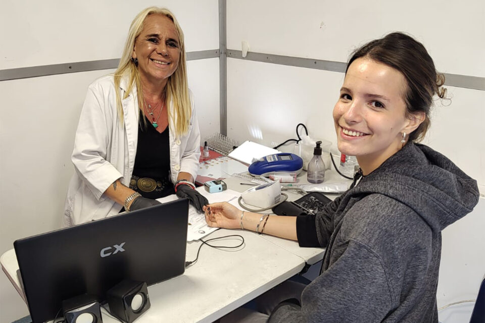 Salud insta a donar sangre en los bancos y postas de extracción de la provincia
