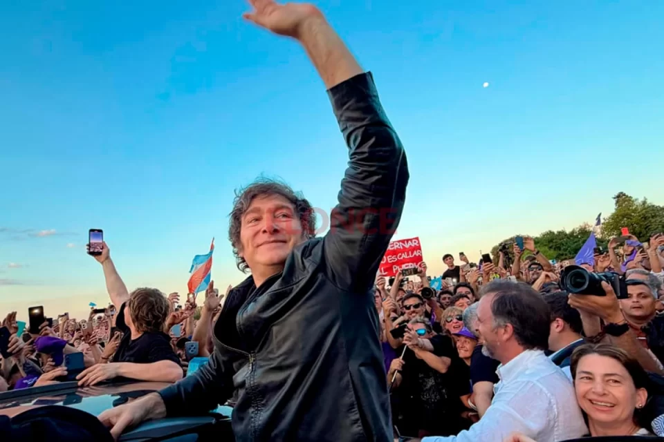 Javier Milei en Paraná: “Estamos a mitad de camino, no aflojen porque esta vez vale la pena”