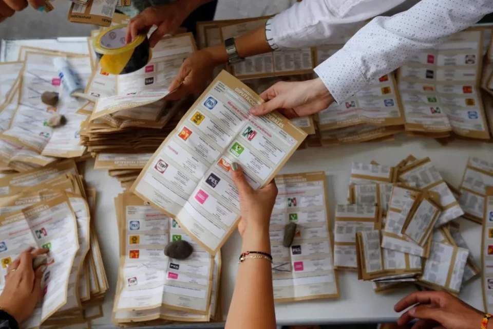 Elecciones 2025: alertan sobre campañas masivas de desinformación con inteligencia artificial