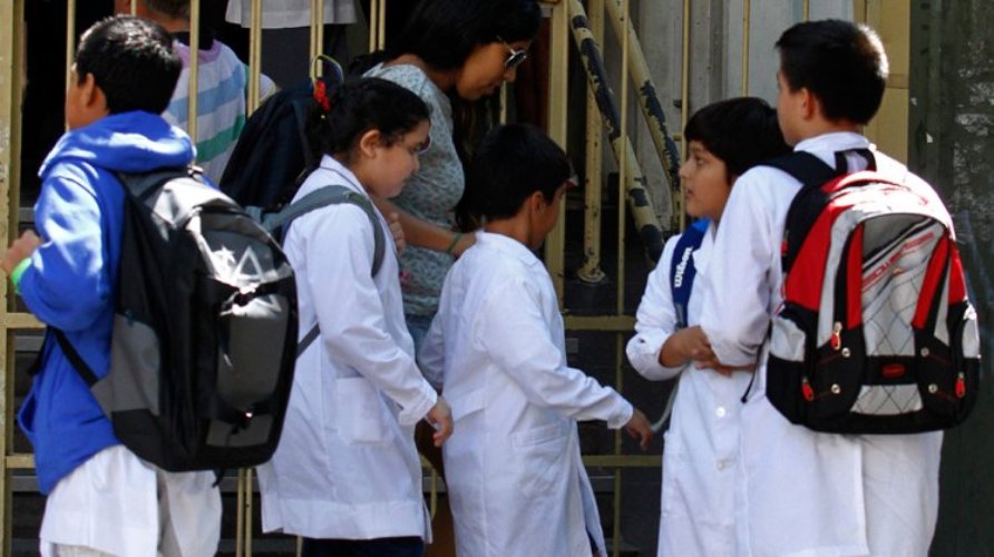 La reforma educativa que impulsa el Consejo de Mayo propone una transformación estructural del sistema escolar argentino, centrada en la autonomía curricular, el cursado híbrido y la redefinición de contenidos clave.