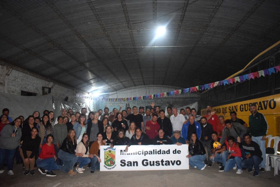 San Gustavo celebró el Día del Empleado Municipal con una cena de reconocimiento