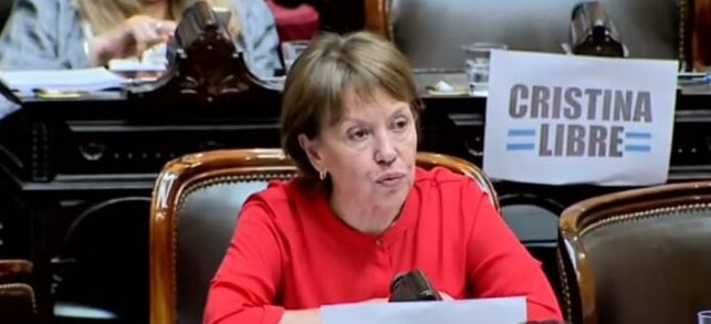 A maestras/os, profesoras/es y a quienes creen que defender la Educación tiene valor: