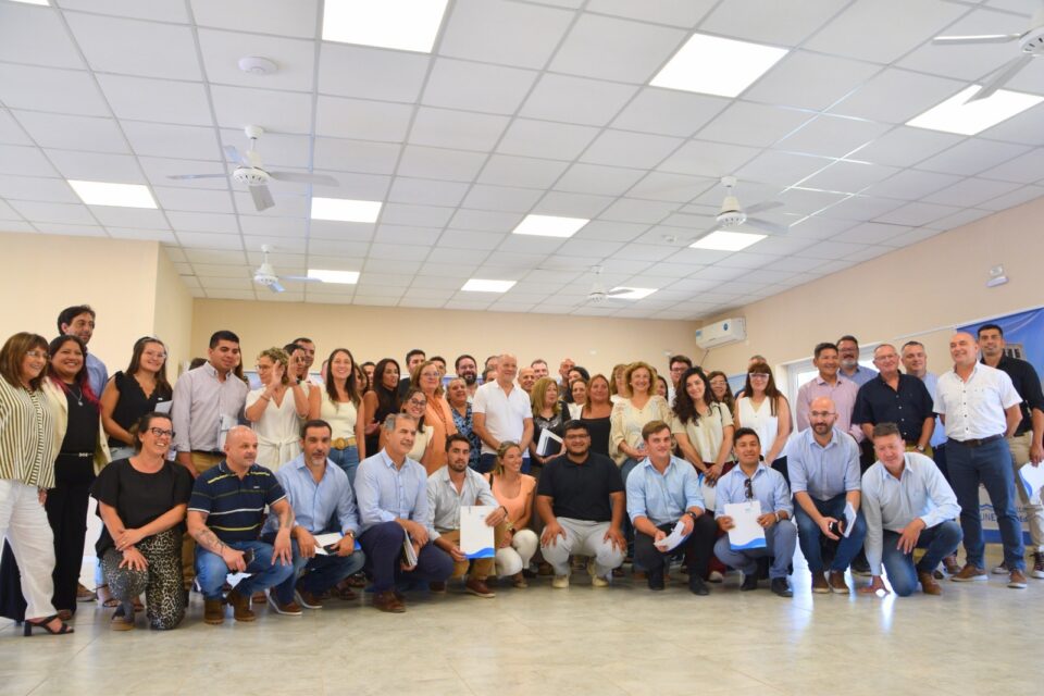LA PAZ PARTICIPÓ DEL ENCUENTRO UNER y GOBIERNOS LOCALES