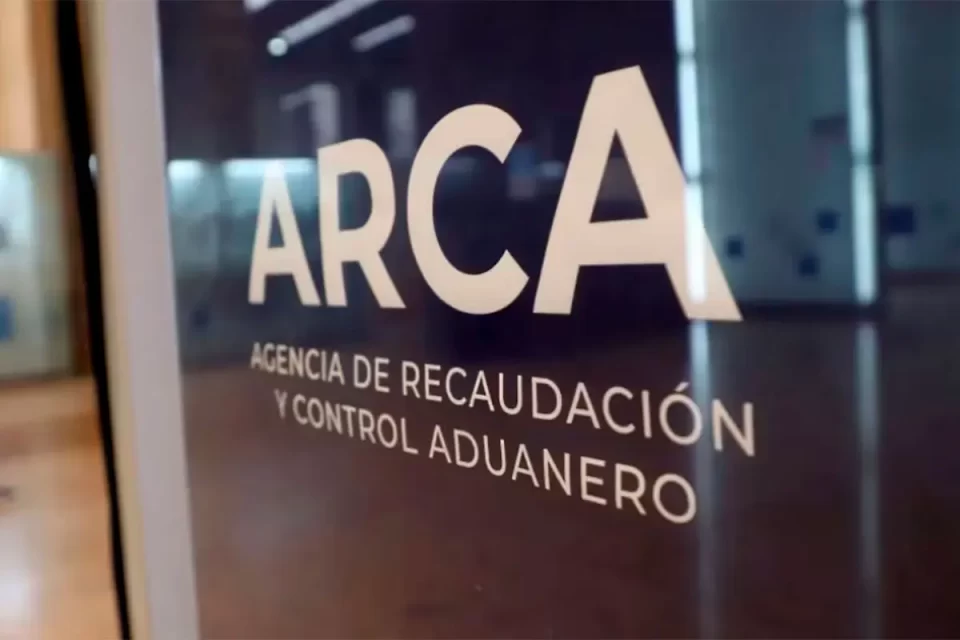 La Agencia de Recaudación y Control Aduanero (ARCA) actualizó las escalas y límites de facturación del monotributo correspondientes a diciembre e informó el desarrollo del proceso de recategorización para 2026.