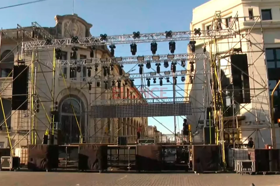 Está listo el escenario para “Viví 25 de Mayo”: a qué hora se presentará La Bersuit