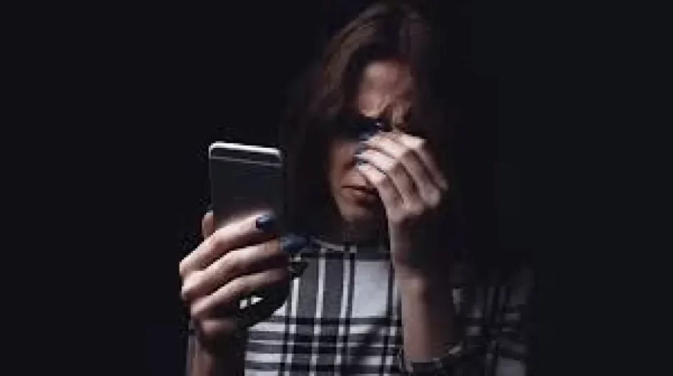 Este martes Senado comienza a analizar proyecto unificado que busca detener la violencia digital