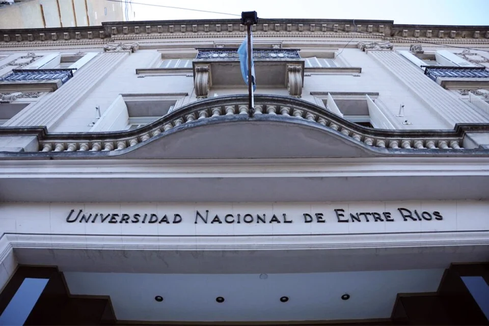 Paro Nacional Universitario  Comienza el paro nacional universitario que se extiende toda la semana