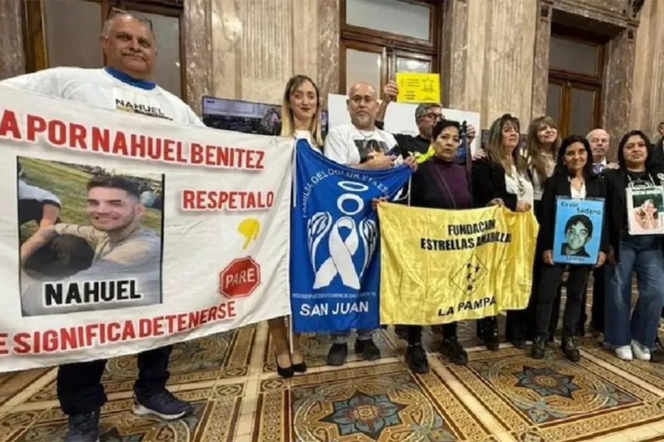 “La voz de las víctimas frente al Congreso”