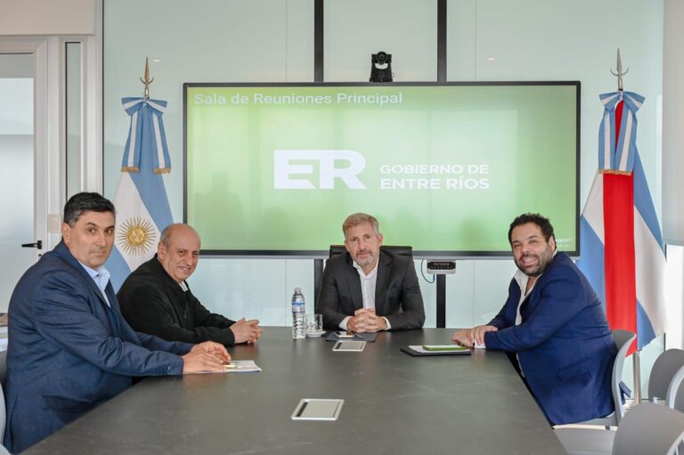 Este jueves mantuvimos un importante encuentro de trabajo con el gobernador Rogelio Frigerio, junto al intendente de Santa Elena, y el ministro Manuel Troncoso.