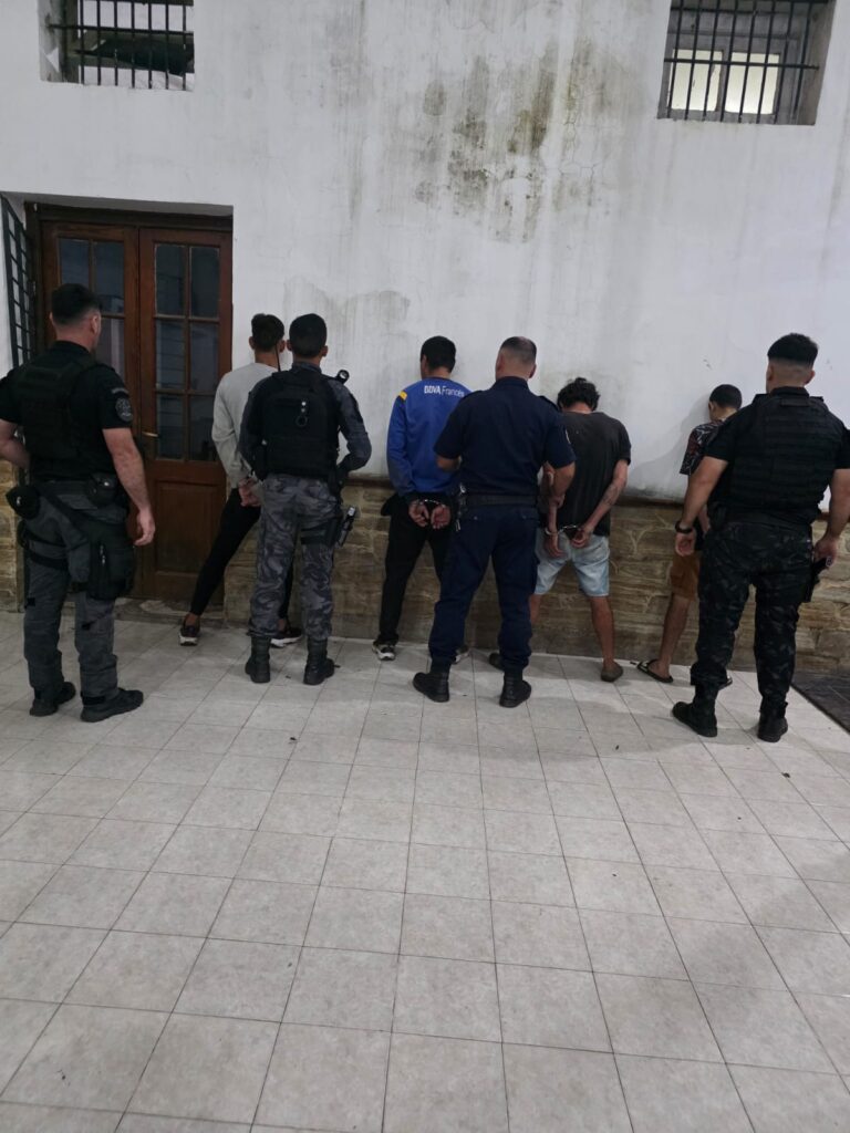 JEFATURA DEPARTAMENTAL LA PAZ COMISARÍA PRIMERA