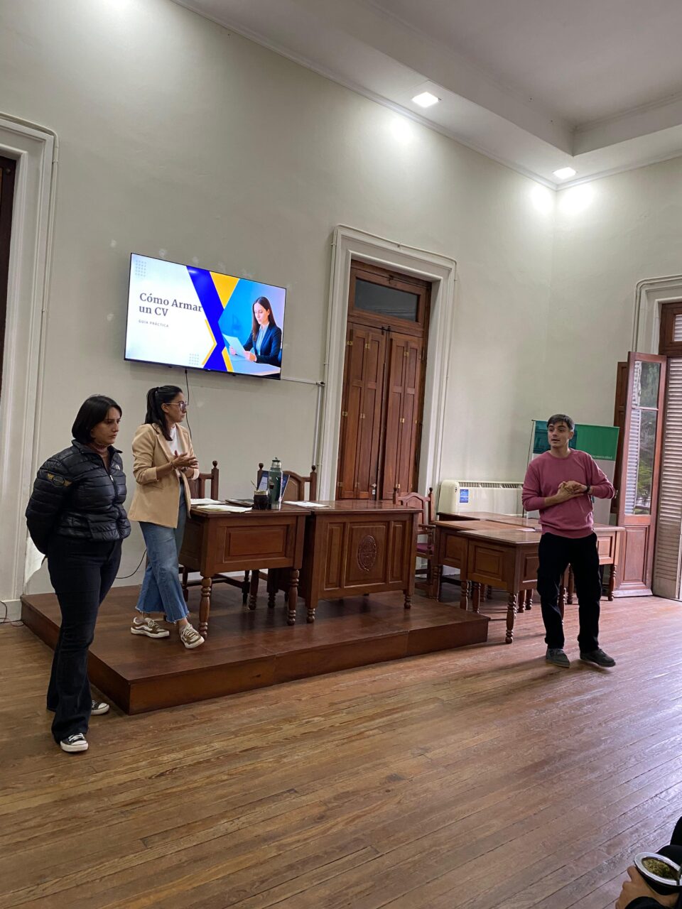 CICLO DE CHARLAS: HERRAMIENTAS PARA EMPRENDER Y TRABAJAR