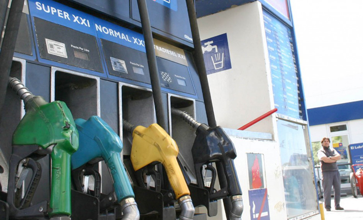 “Caída en las ventas de combustibles: abril marcó el tercer mes consecutivo en baja”