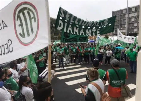 “Paritaria cerrada: ¿acuerdo parcial o conflicto en suspenso?”