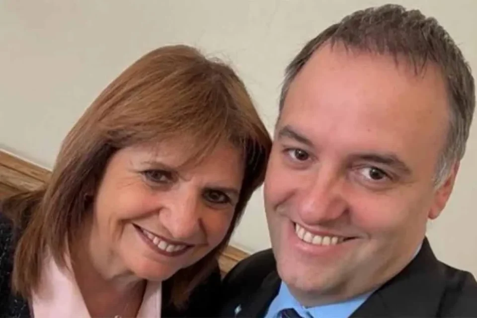 “Bullrich exige a Adorni presentar de inmediato su declaración jurada”